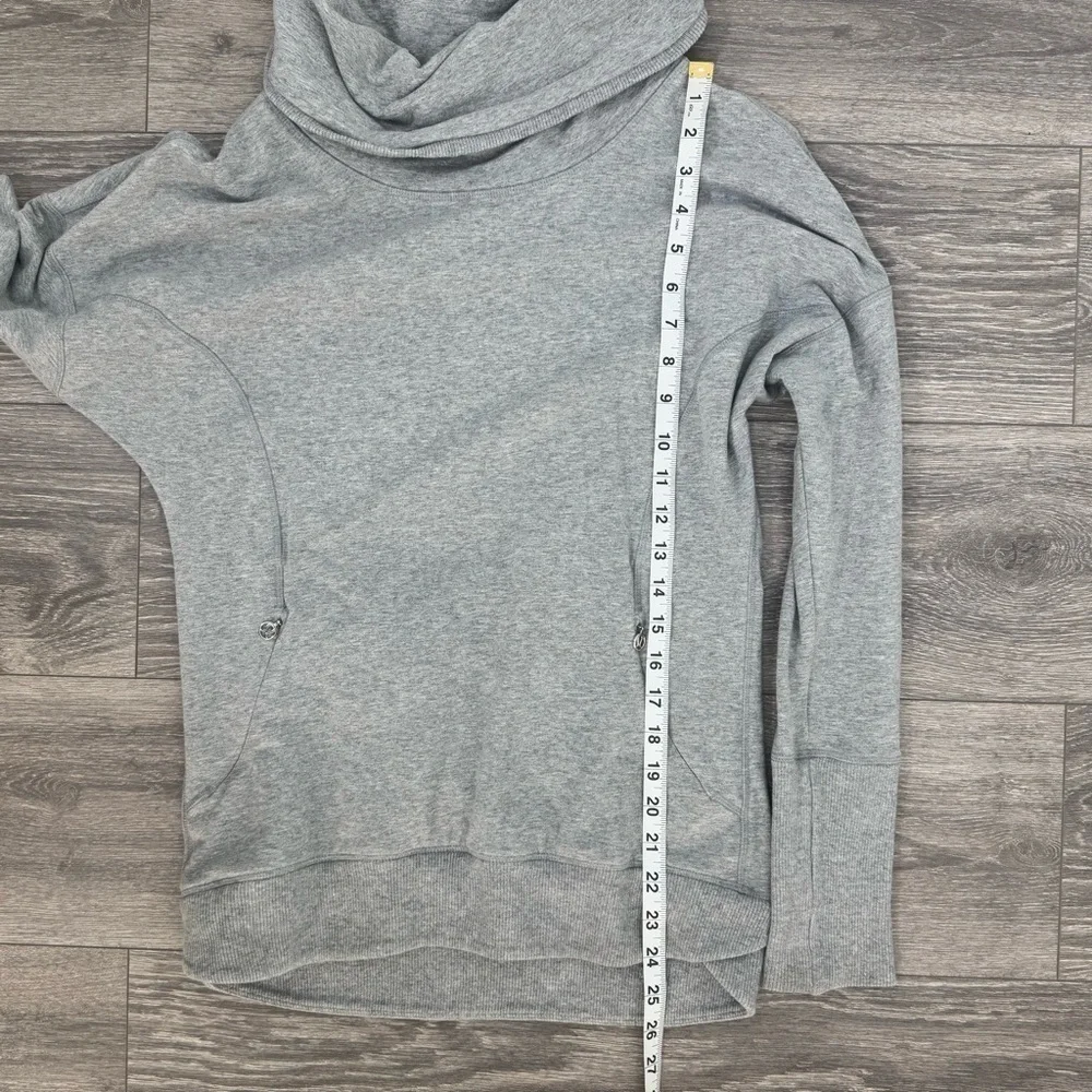 Lululemon Women's Rest Day Gray Cowl Neck Pullover Athletic Sweatshirt Size 4